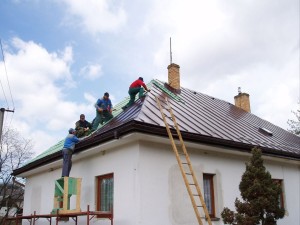 Rekonštrukcia strechy fary - Rožkovany