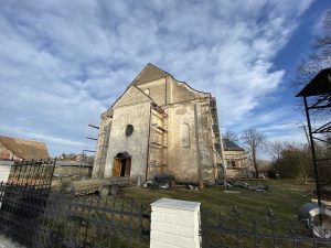 Rekonštrukcia strechy kostola - Hronovce