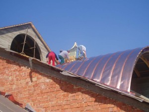Nová strecha na greckokatolíckom kostole - Poprad