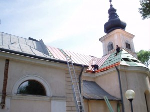 Rekonštrukcia strechy kostola - Haniska pri Košiciach