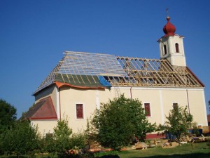 Rekonštrukcia strechy kostola - Trenčín, Orechové