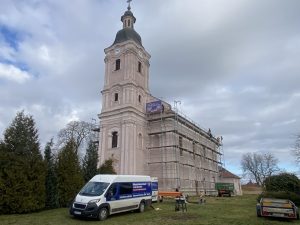 Rekonštrukcia strechy kostola Tekovské Lužany