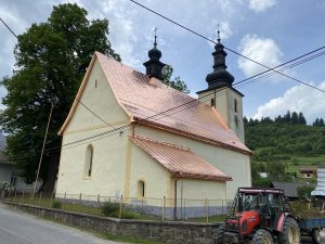 Rekonštrukcia strechy kostola - Veľká Lesná